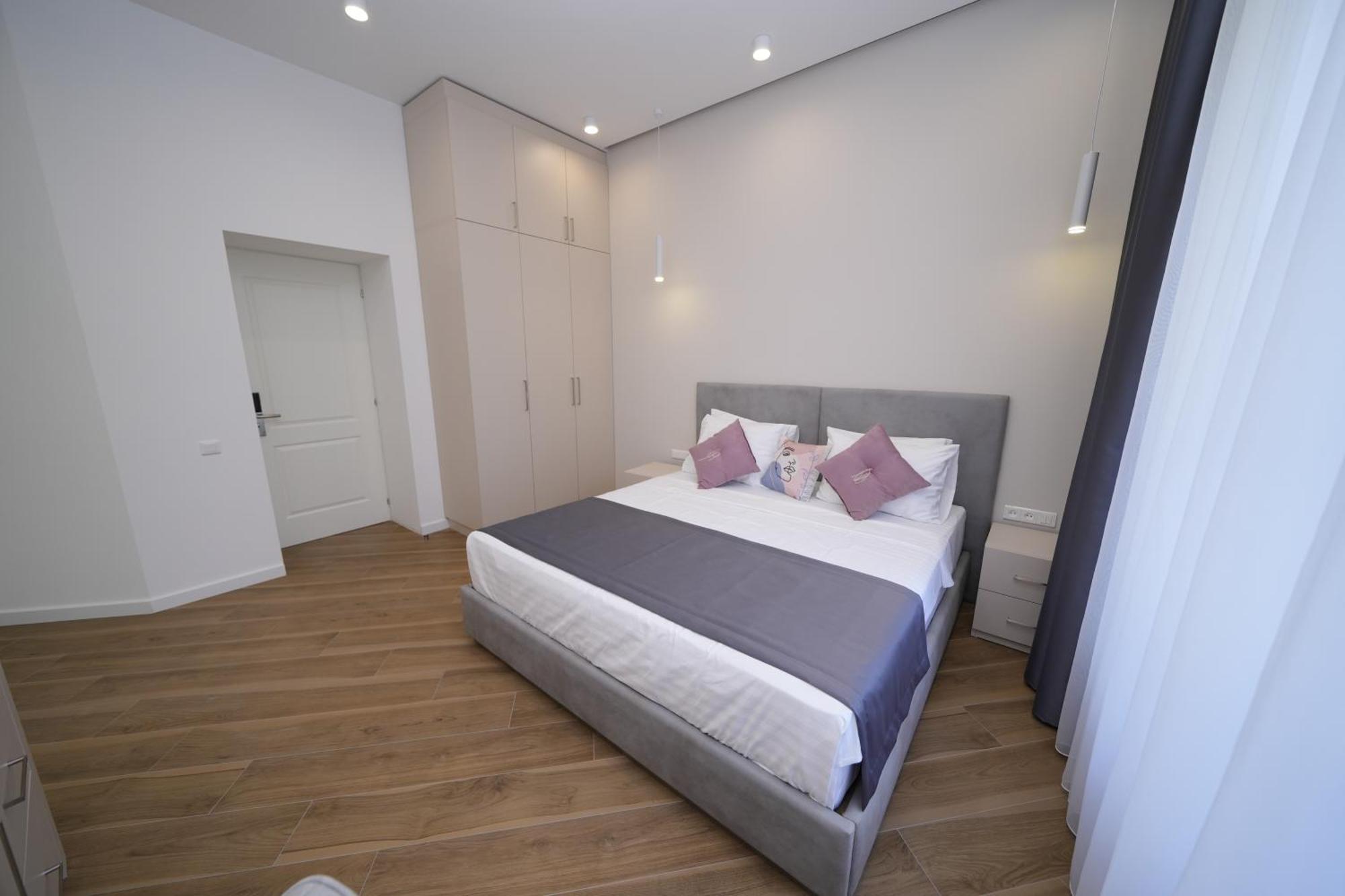 Ser In Hotel Erivan Exterior foto