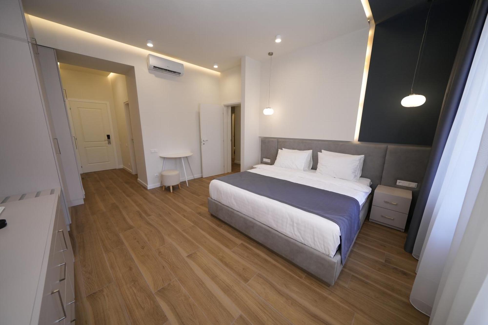 Ser In Hotel Erivan Exterior foto